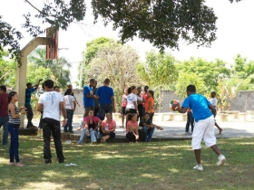 10574250_10152167589506822_1255138357496037674_n