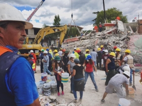 movilización de escombros en Cochimilco 7