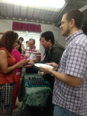 1520718_10151984975744118_1540770245_n