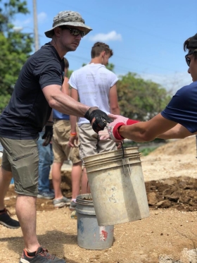 37855352_2011609368884091_8281951356311306240_n