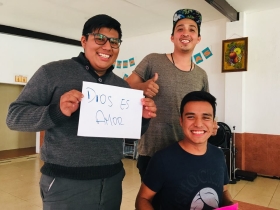 45033970_929046633967287_3984736289176944640_n