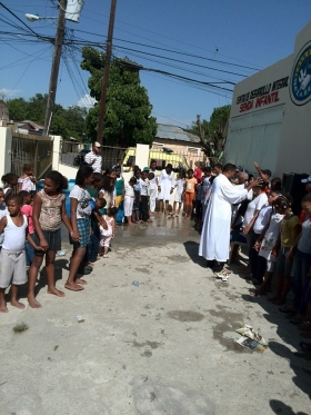 1558577_699900563399424_7943601443287546462_n