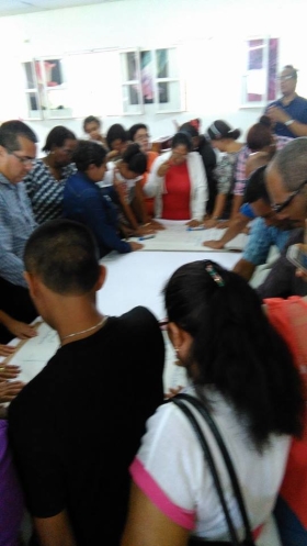 14011775_10210305518699658_658186930_n