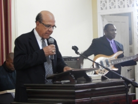 Rev Hugh Mckenzie Funeral 2014 25