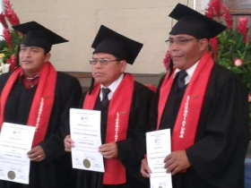 1600015_10203120240709060_636573444_n