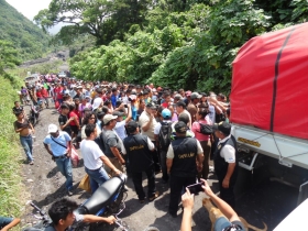 Entrega de alimentos comunidad El Zapote
