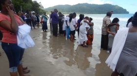 Pastors pray with candidates 2