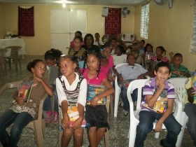 407347_270257523038911_1022473303_n