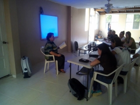 10308569_10203703718378776_842488919609433384_n