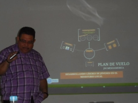 1013550_653373588036109_1728495206_n