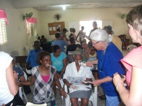 543108_674365932577119_1835476991_n