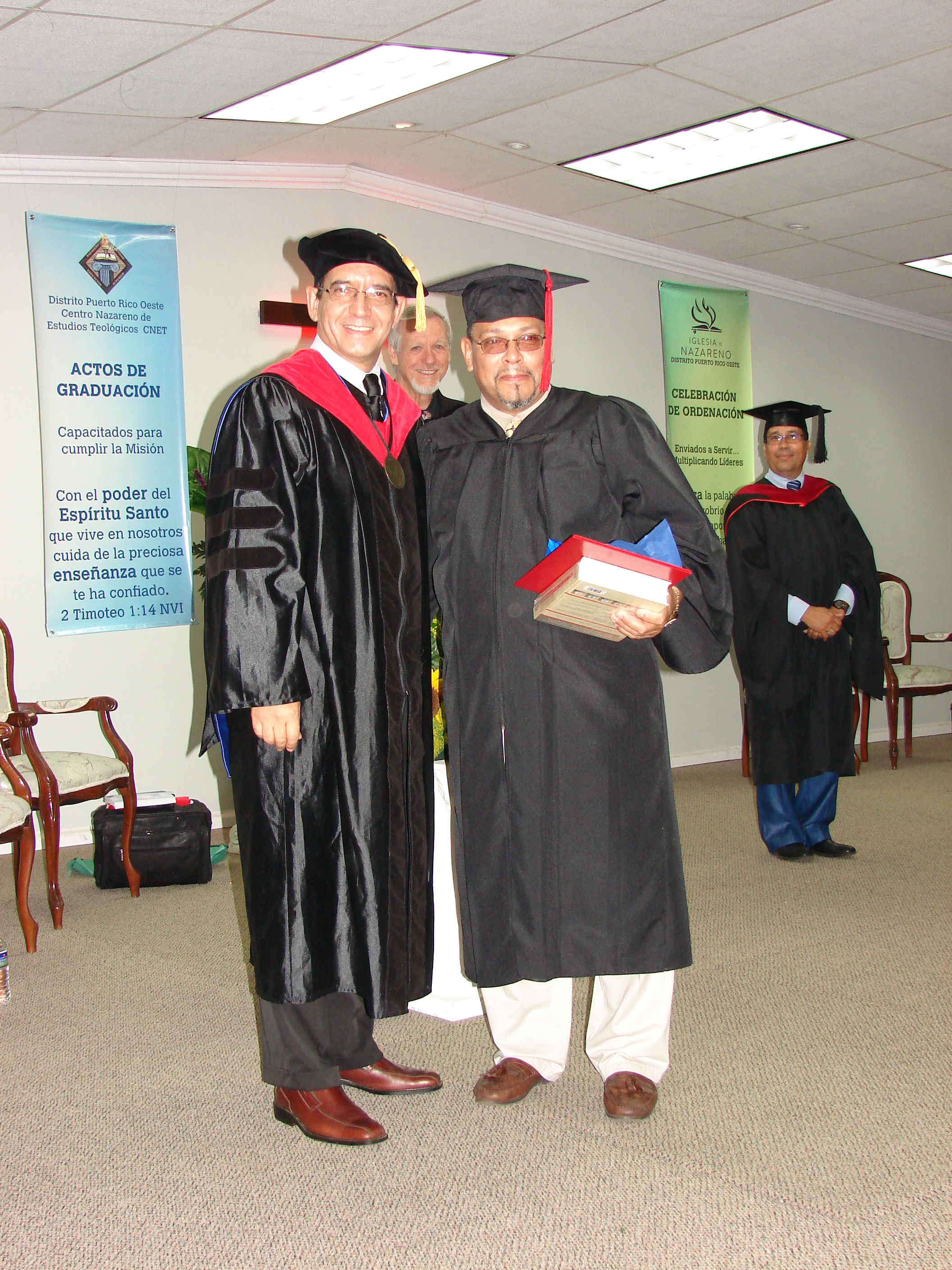 09-jose-graduado