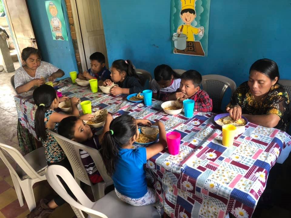 Comedor Lázaro 3