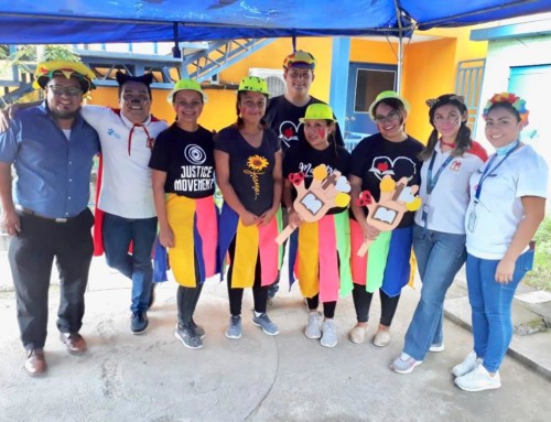 Des nazaréens au Salvador ont apporté joie et espoir dans un hôpital pour enfants atteints de cancer