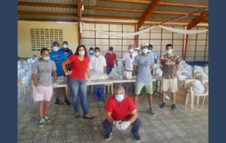 Iglesias se unen para llevar alimentos a más de 400 familias en Dominicana