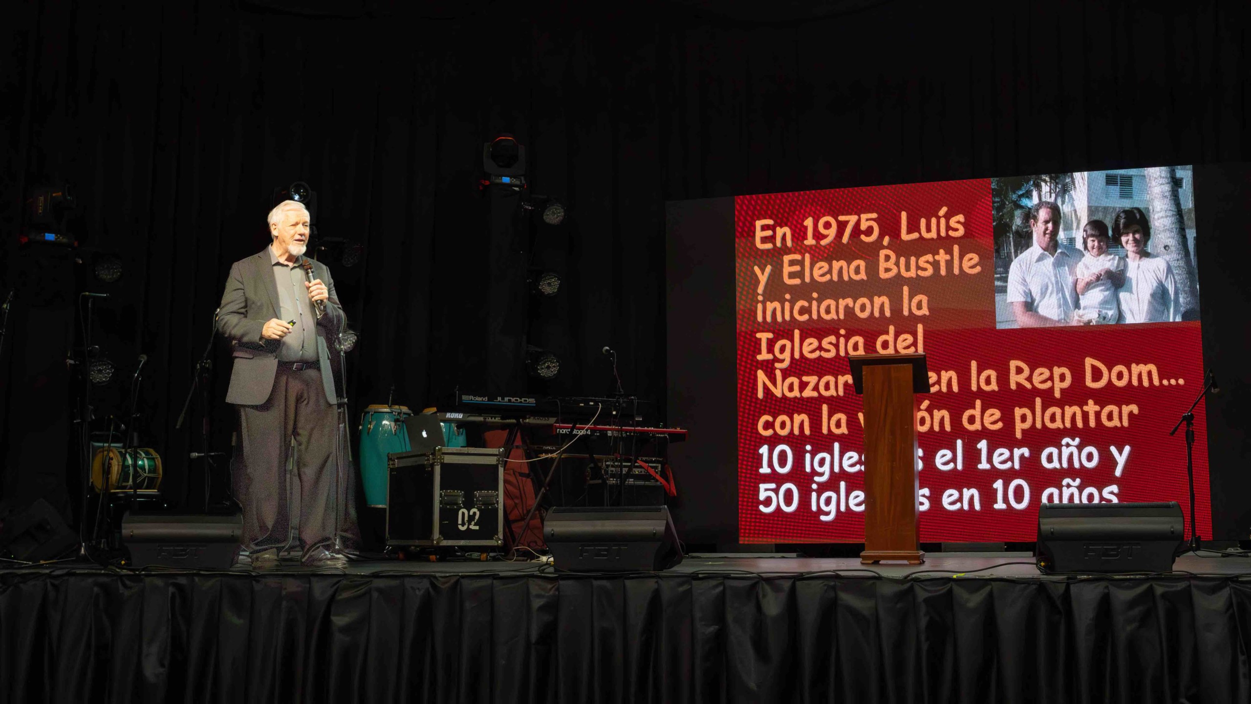 Dominicana 50 años-45a